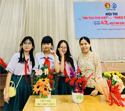 Liên đội trường THCS Điện Biên đạt giải Nhất khi tham gia Hội thi “Khéo tay hay làm” năm 2024 dành cho khối THCS.