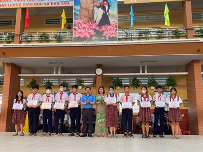 Thắp sáng ước mơ thiếu nhi việt nam