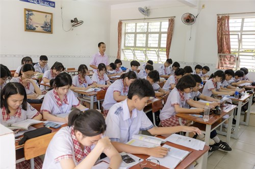 Lịch công tác tuần 18 - Học kỳ 2 (Từ ngày 19/05/2025 đến ngày 24/05/2025)