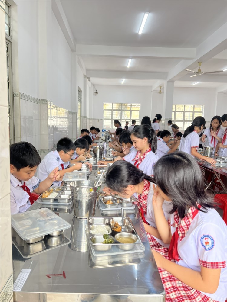 Thực đơn bán trú tuần 5 - Tháng 10/2024 (Từ 07/10/2024 đến 11/10/2024)
