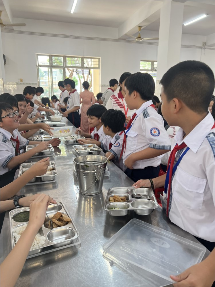 Thực đơn bán trú tuần 17 tháng 01/2025 (Từ 30/12/2024 đến 03/01/2025)