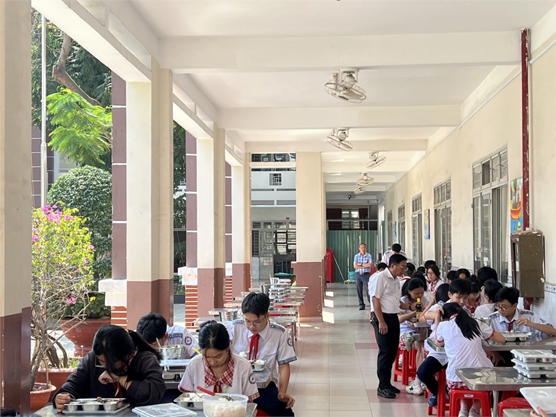 Thực đơn bán trú tuần 25 - Học kỳ 2 (Từ ngày 24/02/2025 đến ngày 28/02/2025)