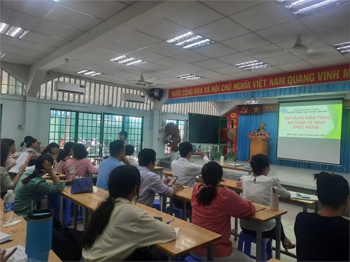 Tập huấn kiến thức an toàn vệ sinh thực phẩm
