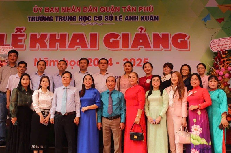 Lễ Khai giảng trường THCS Lê Anh Xuân năm học 2024-2025