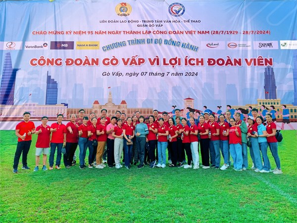 Sáng ngày 07/07/2024 nhân dịp chào mừng kỷ niệm 95 năm ngày thành lập Công đoàn Việt Nam (28/7/1929 - 28/7/2024), Liên đoàn Lao động quận Gò Vấp phối hợp với Trung tâm Văn hóa - Thể thao quận tổ chức chương trình đi bộ đồng hành  Công đoàn Gò Vấp vì lợi ích đoàn viên . Công đoàn viên trường THCS Nguyễn Du đã tham gia tích cực, vui vẻ.
