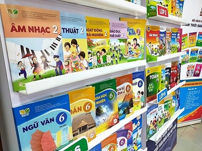 Thông báo danh mục sách giáo khoa 6,7,8,9 sử dụng trong Trường THCS Nguyễn Huệ năm học 2024-2025