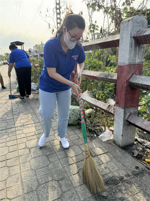 Chi đoàn Trường THCS Nguyễn Văn Nghi tham gia ngày  Chủ nhật xanh 