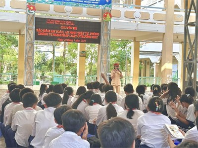 Chuyên đề:   Bảo đảm an toàn, an ninh trật tự, phòng chống vi phạm pháp luật ở trường học.