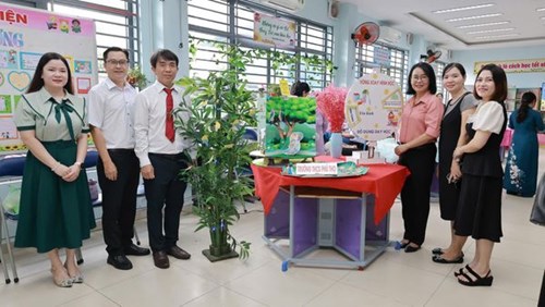 Trường THCS Phú Thọ tham gia hội thi   Thiết kế đồ dùng dạy học  năm học 2024 -2025