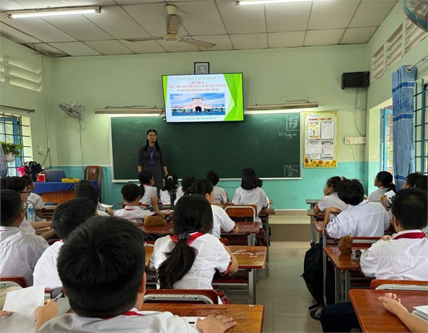 Đặc trưng phong cách con người ở thành phố hồ chí minh