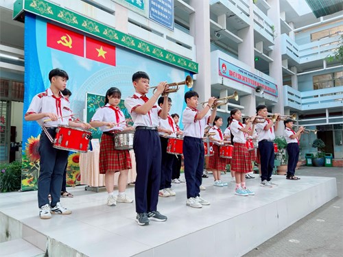 Rộn ràng khí thế đầu năm