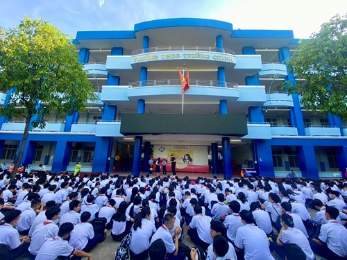 Về việc truyền thông chính sách đặc thù hỗ trợ học phí cho trẻ em mầm non, học sinh trung học phổ thông công lập, ngoài công lập và học viên giáo dục thường xuyên trung học phổ thông trên địa bàn thành phố từ năm học 2025 - 2026