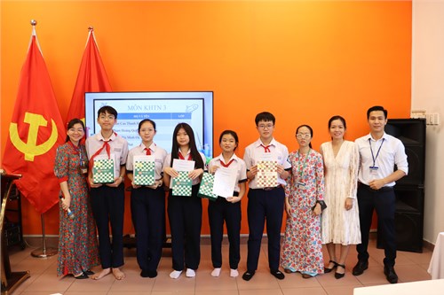 Chúc mừng các em học sinh đạt thành tích cao trong kỳ thi  Học sinh giỏi Lớp 9  - cấp Quận - Năm học 2024 - 2025