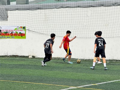 Ngày 24/3, Trường THCS Trường Chinh đã tổ chức Ngày hội “Thiếu nhi vui khỏe - Tiến bước lên Đoàn” kỷ niệm 94 năm ngày thành lập Đoàn TNCS Hồ Chí Minh (26/3/1931 – 26/3/2025).