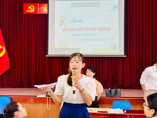 Tổ Ngữ văn trường THCS Trường Chinh tổ chức cuộc thi “văn hay chữ tốt” cấp trường, năm học 2024 - 2025