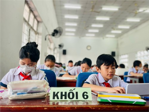 Chúc mừng em học sinh đạt thành tích cao trong cuộc thi  Văn hay chữ tốt  cấp Quận - Năm học 2023 - 2024