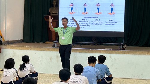 Thao giản Chuyên đề - Tạo sự hứng thú cho học sinh trong giảng dạy bài thể dục