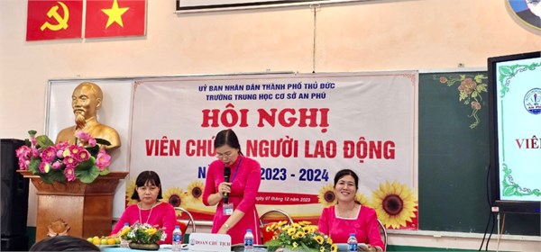 Hội nghị viên chức người lao động năm học 2023 - 2024