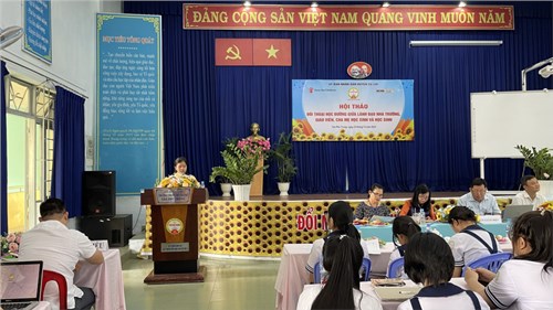 Hội thảo  đối thoại học đường giữa lãnh đạo nhà trường, giáo viên, cha mẹ học sinh và học sinh 