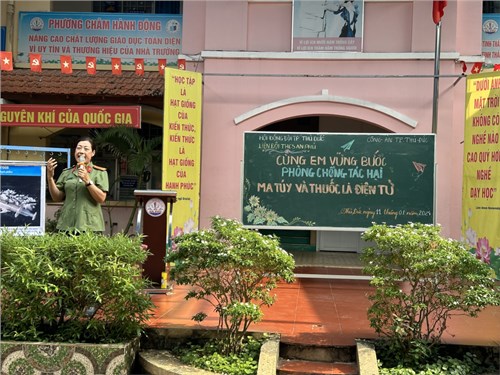 Tuyên truyền phòng chống ma túy và tác hại thuốc lá điện tử