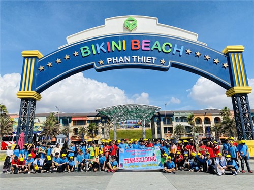 Hoạt động trải nghiệm ngoại khoá cho học sinh khối 8 ngày 19, 20/4/2024 | NH 2023 - 2024