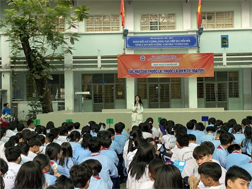 Chuyên đề sinh hoạt truyền thông y tế học đường:  Tác hại của thuốc lá, thuốc lá điện tử, ma túy 