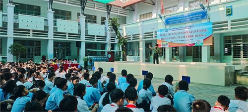 Sinh hoạt chuyên đề  tuyên truyền an toàn giao thông và phòng chống ma túy học đường  năm 2024