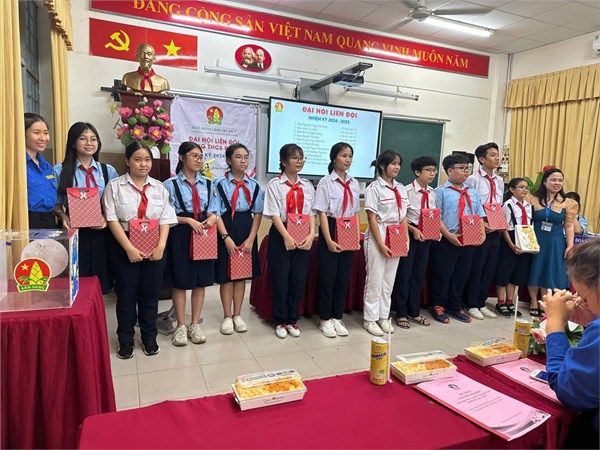 Đại hội Liên đội Trường THCS Bàn Cờ nhiệm kì 2024 - 2025