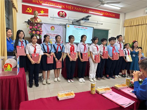 Đại hội Liên đội Trường THCS Bàn Cờ nhiệm kì 2024 - 2025