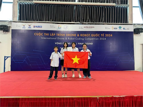 Giải Ba-Cuộc thi lập trình Drone và Robot Quốc tế năm 2024