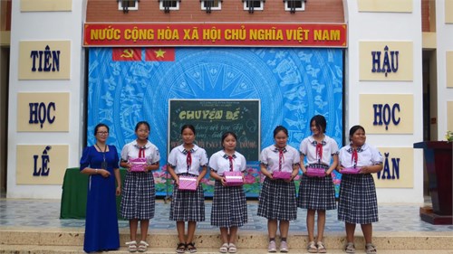 Chuyên Đề Xây Dựng Tình Bạn Đẹp, Trong Sáng - Lành Mạnh Năm Học 2024-2025