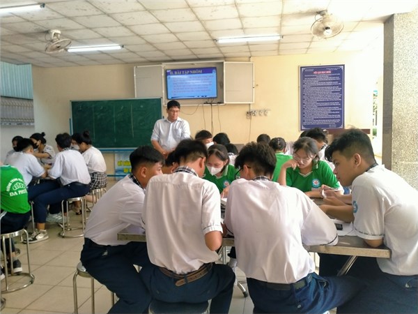Chuyên đề môn Toán: Giải bài toán thực tế bằng cách lập phương trình