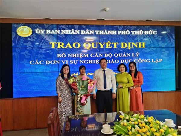 Lễ Công Bố Quyết Định Bổ Nhiệm Cán Bộ Quản Lý