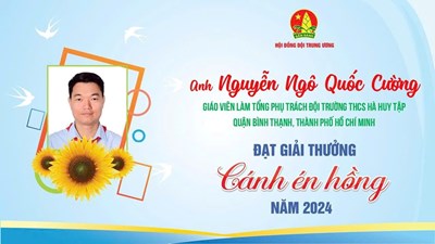 Tổng phụ trách Đội Trường THCS Hà Huy Tập nhận giải thưởng Cánh én hồng