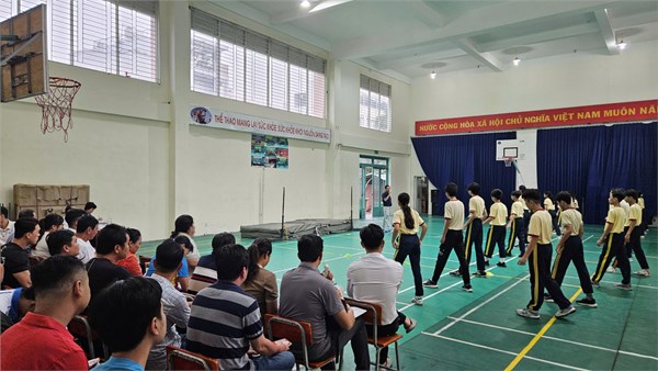 Chuyên đề, thao giảng cấp quận môn GDTC trường THCS HẬU GIANG vào sáng 14/12/2024.