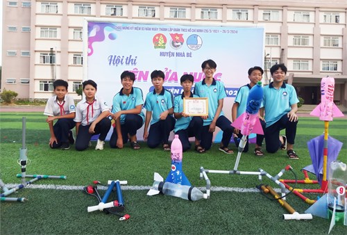 Giải Ba hội thi “Tên lửa nước” huyện Nhà Bè năm 2024