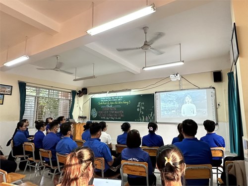 Chi đoàn Trường THCS Hoàng Diệu sinh hoạt chi đoàn chủ điểm tháng 3 năm 2024