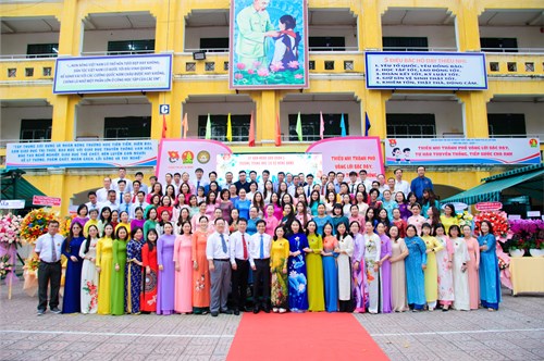 Trường thcs hồng bàng chào mừng ngày nhà giáo việt nam 20/11 năm học 2024