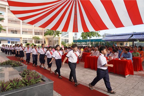 Trường THCS Hưng Long tổ chức lễ khai giảng năm học 20224- 2025.