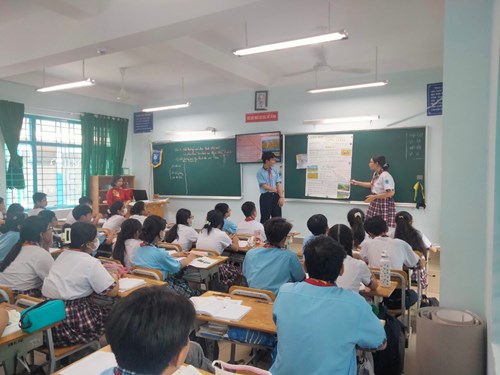 Thao giảng chuyên đề tháng 10/2023 - Lịch sử - Địa lí 8 -  Bài 13: Ảnh hưởng của địa hình đối với sự phân hóa tự nhiên và khai thác kinh tế (Giáo viên: Cô Vũ Thị Kim Oanh)