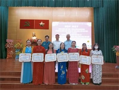 Đồng chí Ngô Thanh Tâm - Phó bí thư chi bộ, Phó hiệu trưởng trường Trung học cơ sở Lê Lai - 5 năm liên hoàn thành xuất sắc nhiệm vụ.