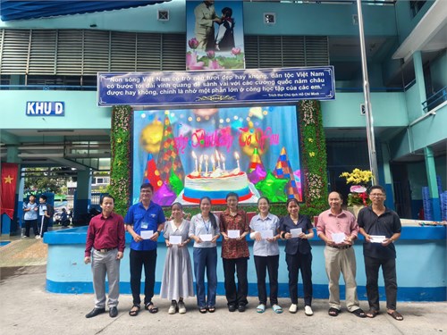 Sinh hoạt chào mừng ngày Phụ nữ Việt Nam 20 tháng 10
