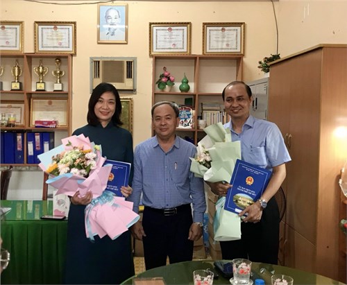 Trao Quyết Định Điều Động và Bổ Nhiệm Hiệu Trưởng