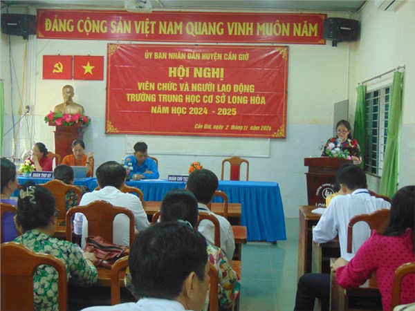 Hội nghị viên chức và người lao động năm học 2024 - 2025