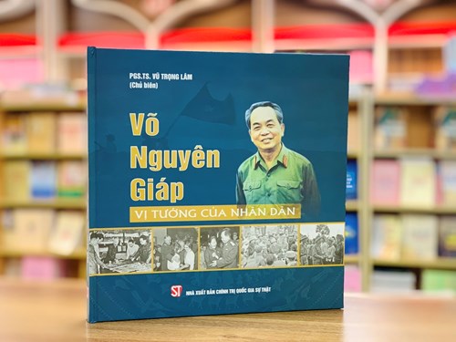 [Giới thiệu sách]: (E-book) Võ Nguyên Giáp – Vị tướng của Nhân dân