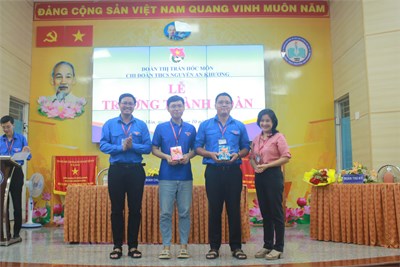 Lễ trưởng thành đoàn năm 2024