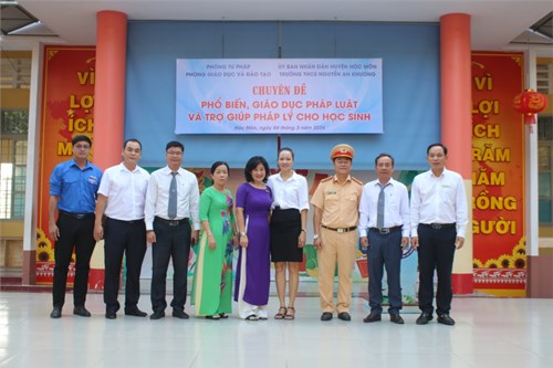 Trường THCS tổ chức chuyên đề  PHỔ BIẾN GIÁO DỤC PHÁP LUẬT VÀ TRỢ GIÚP PHÁP LÝ CHO HỌC SINH 