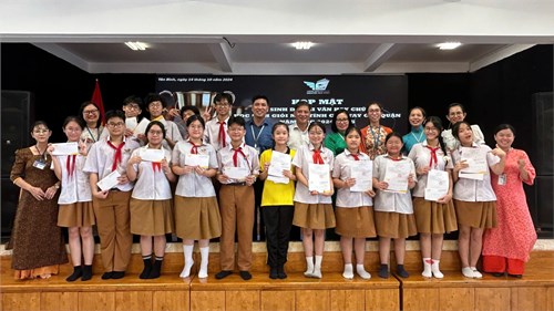 Họp mặt học sinh dự thi “Văn hay - Chữ tốt” và “Máy tính cầm tay” cấp Quận năm học 2024-2025