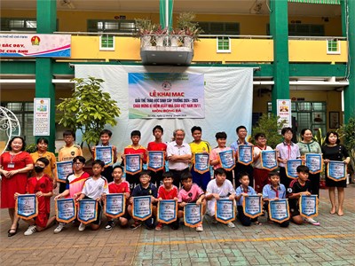Ngày 12 tháng 11 năm 2024 Trường THCS Nguyễn Văn Nghi khai mạc  Giải thể thao học sinh cấp trường 2024 - 2025  Chào mừng kỷ niệm ngày Nhà Giáo Việt Nam 20/11 Môn Bóng đá