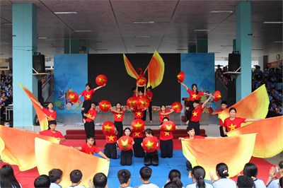 Chương trình sinh hoạt dưới cờ - Lớp 9/9